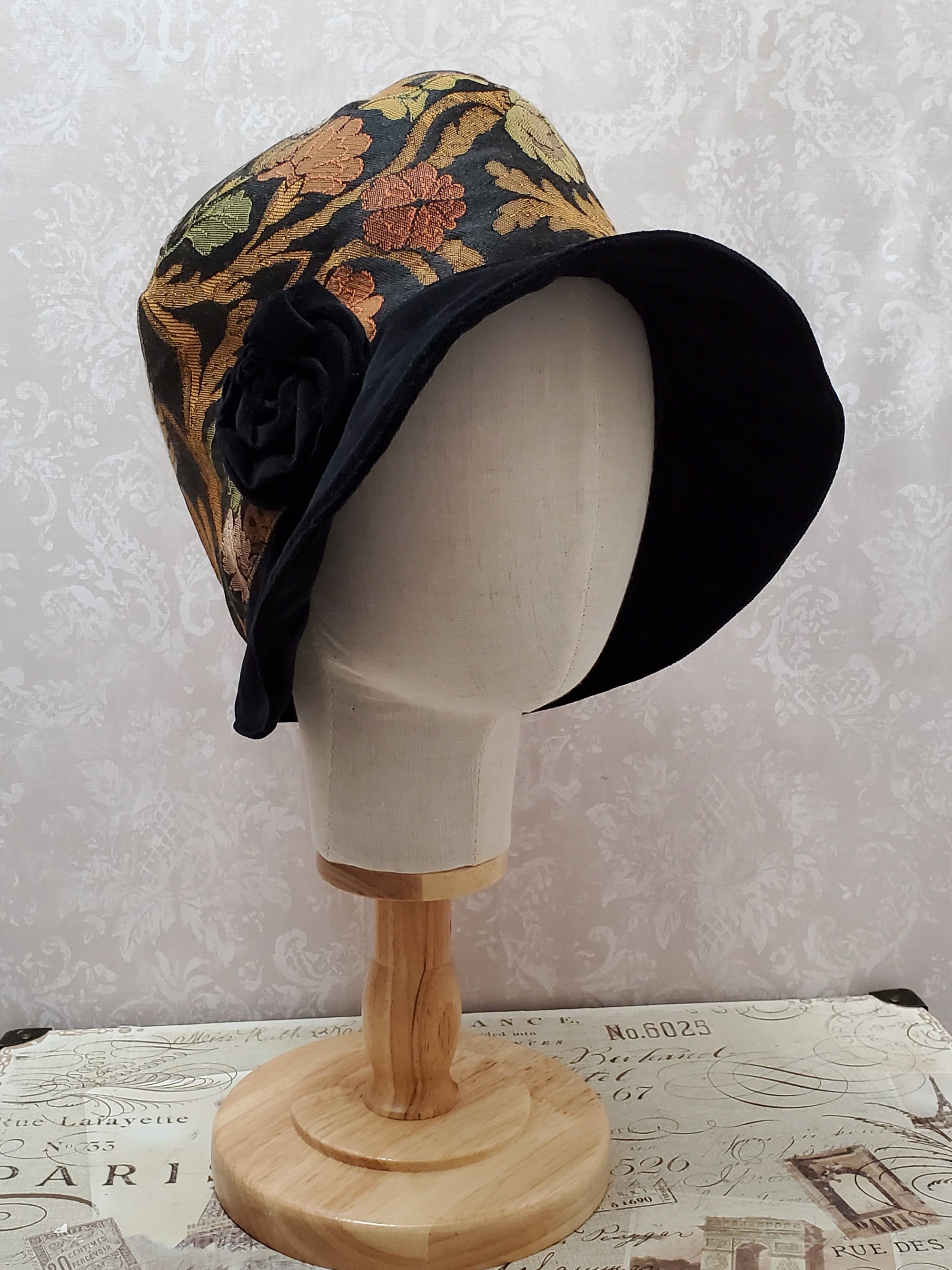 CUSTOM ORDER RESERVED for SP 1920's Vintage Cloche Hat