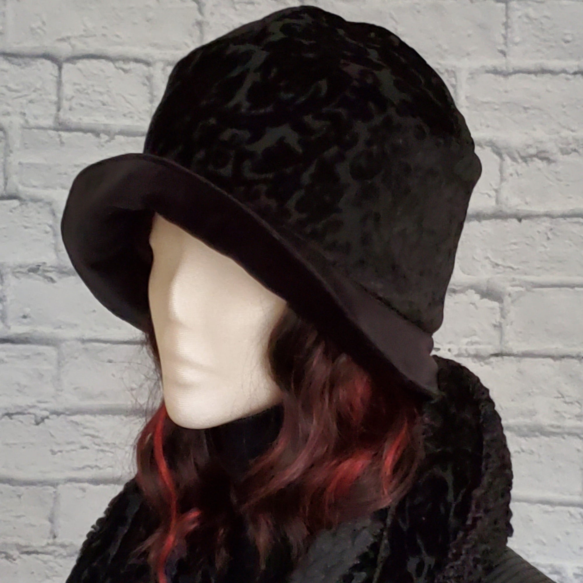 A ladies winter hat and scarf set in black with reversible scarf and Vintage Style Hat
