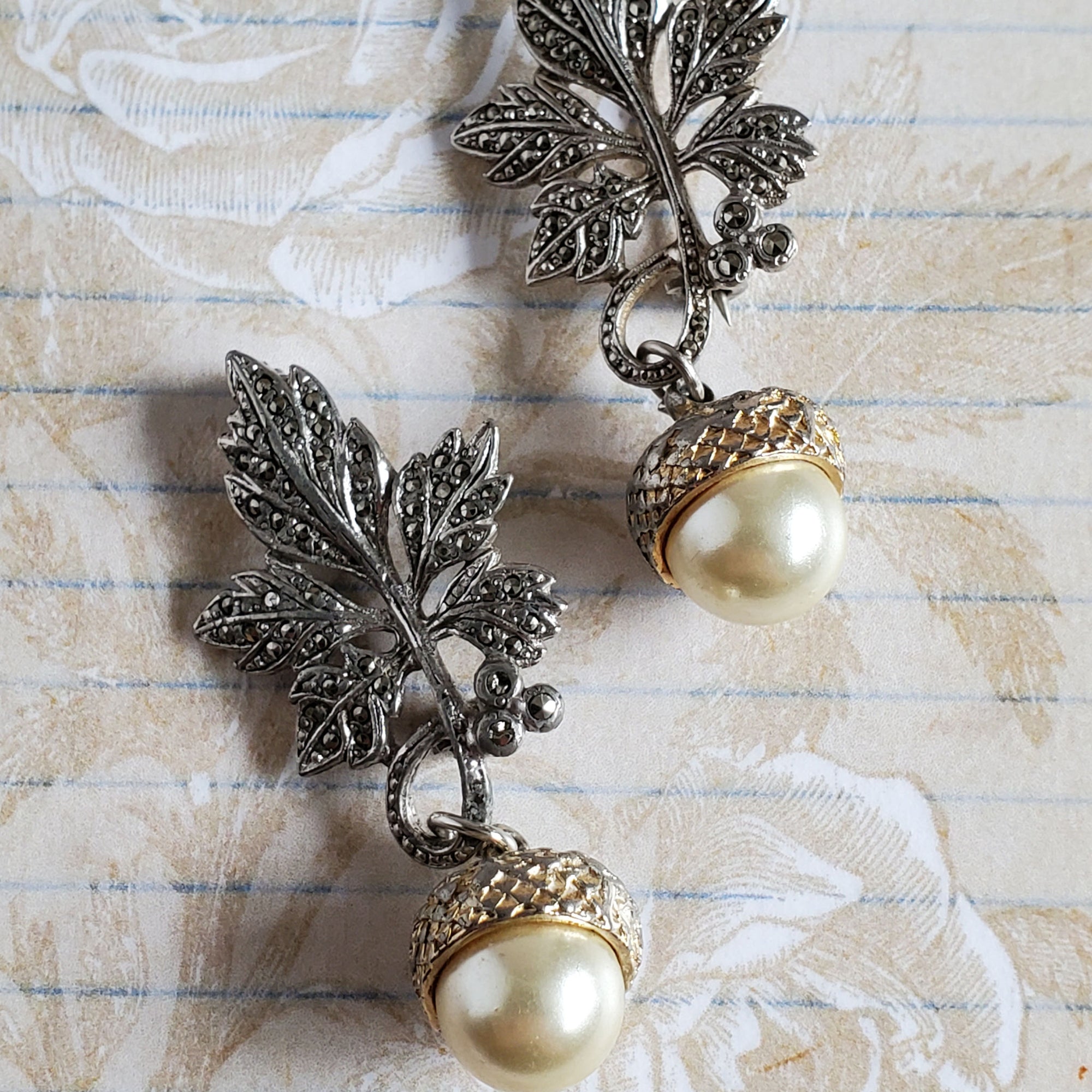 Duet Brooches with Pearls