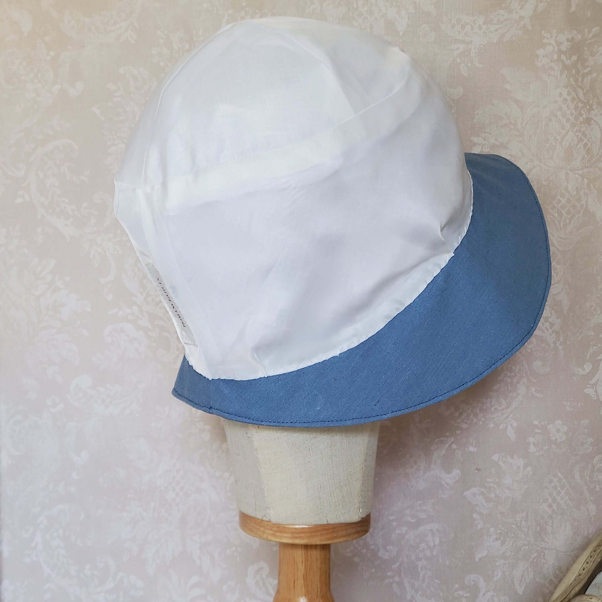 Fully Lined Hat in White Acetate