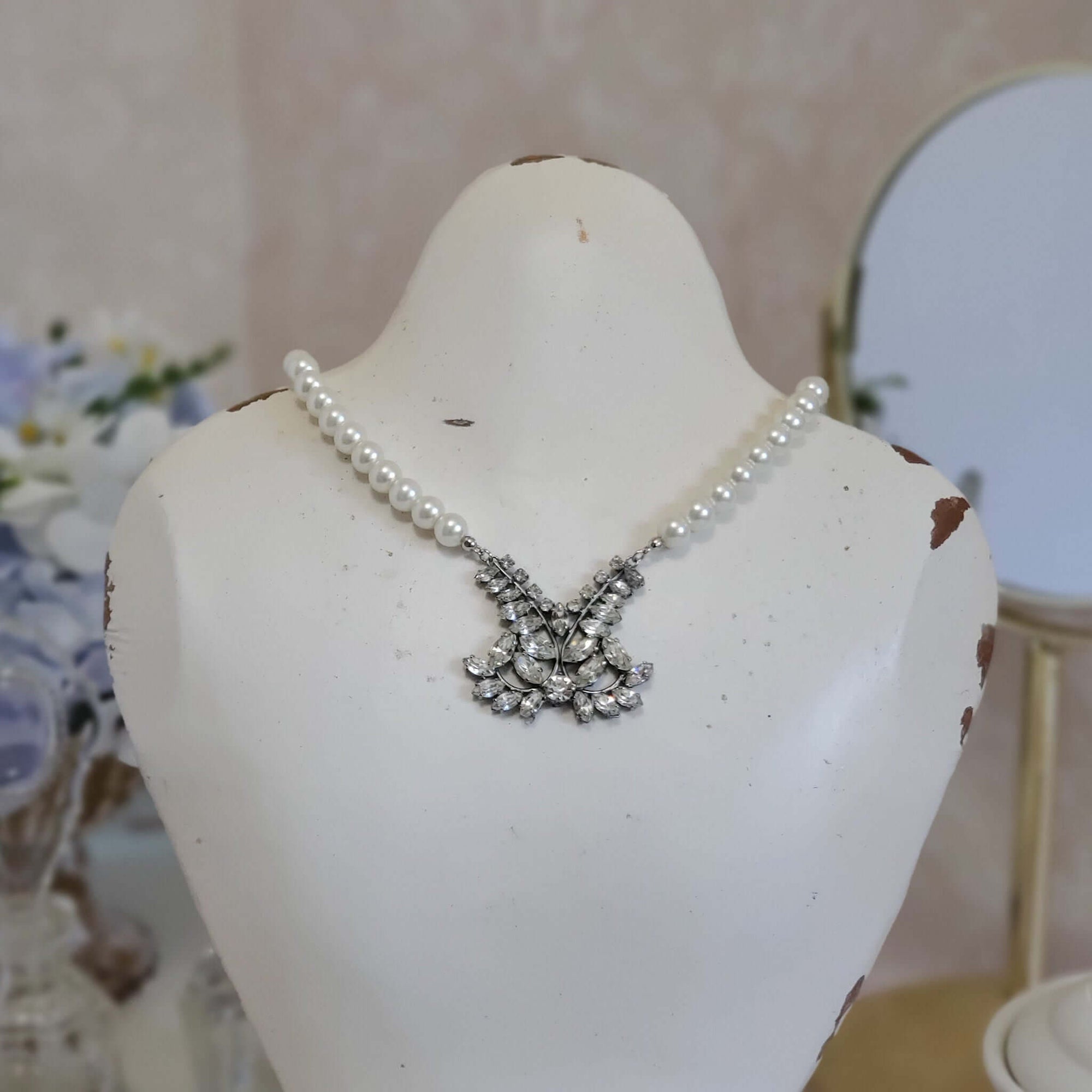 Vintage Pearl Necklace with Crystal Pendant