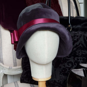 Women's Cloche Hat with Brim that can be worn down or turned up