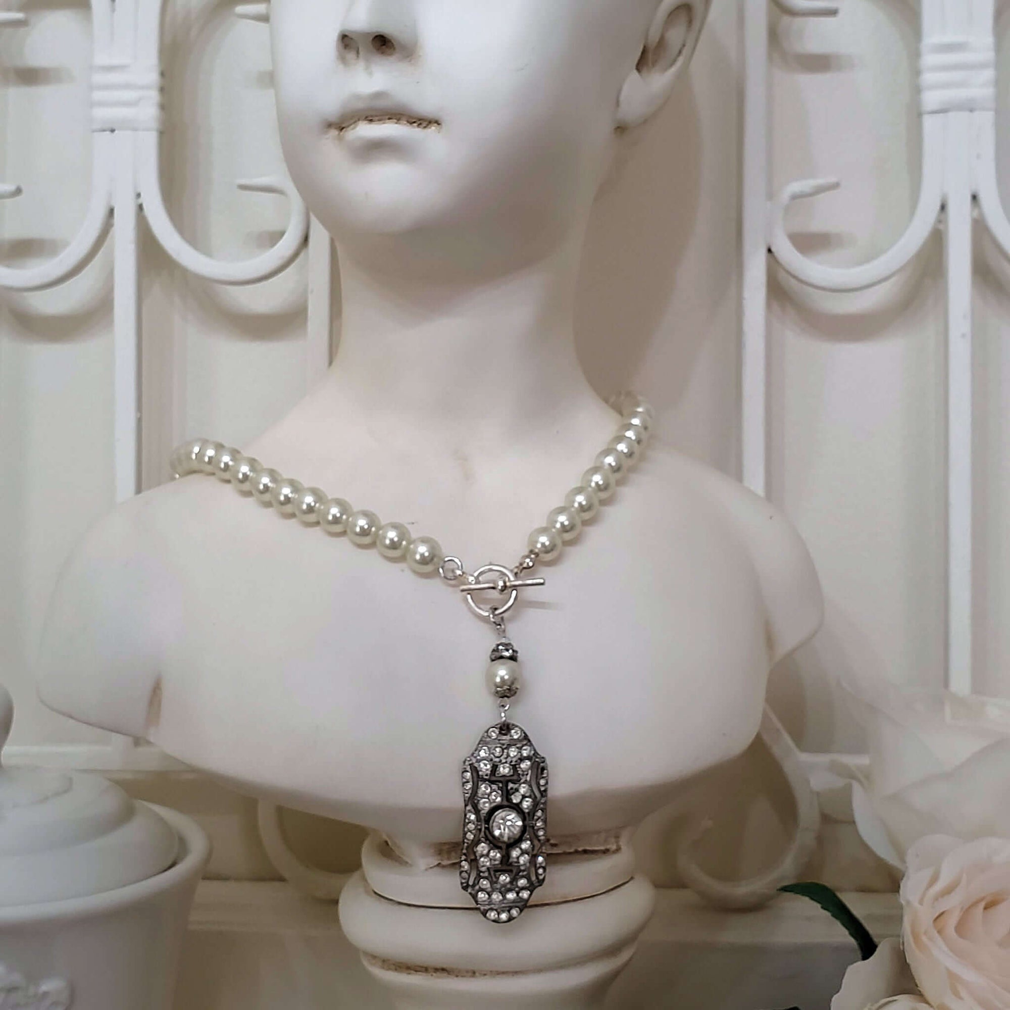 Ivory Fashion Pearl Necklace