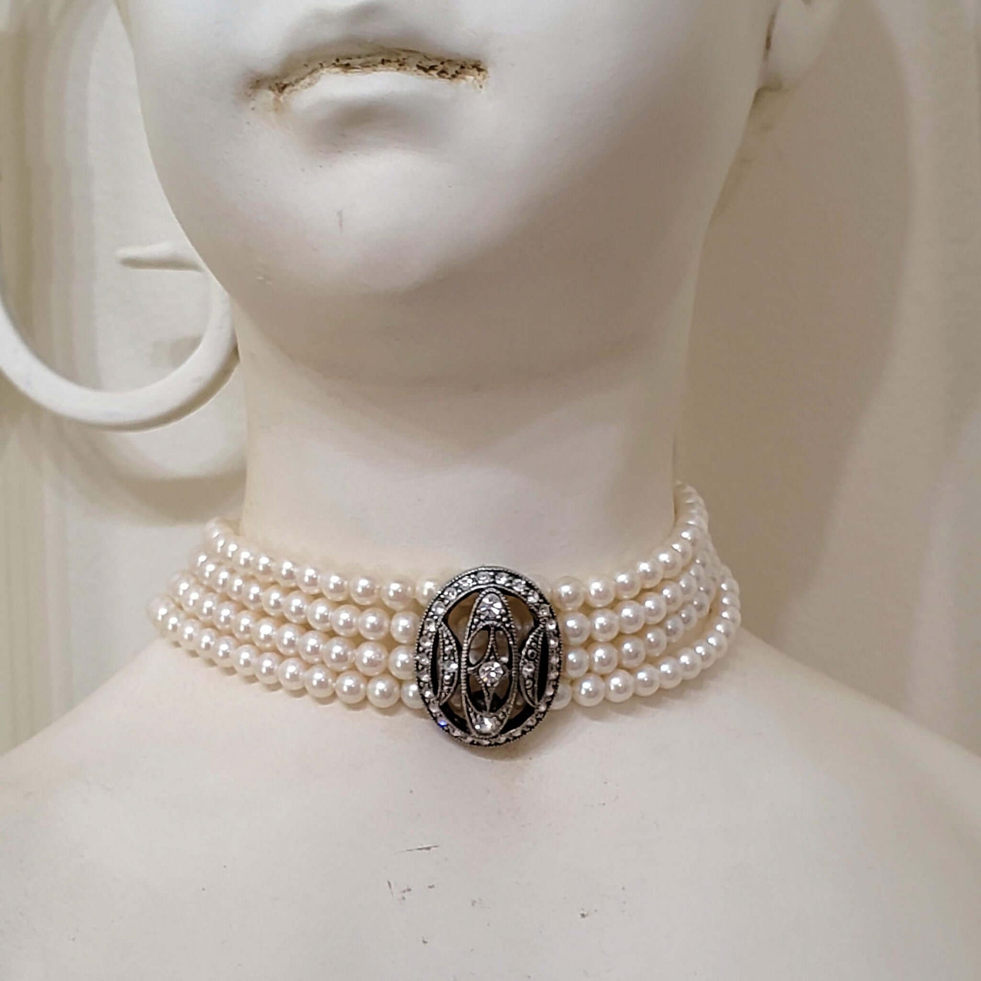 Vintage Pearl Choker Necklace
