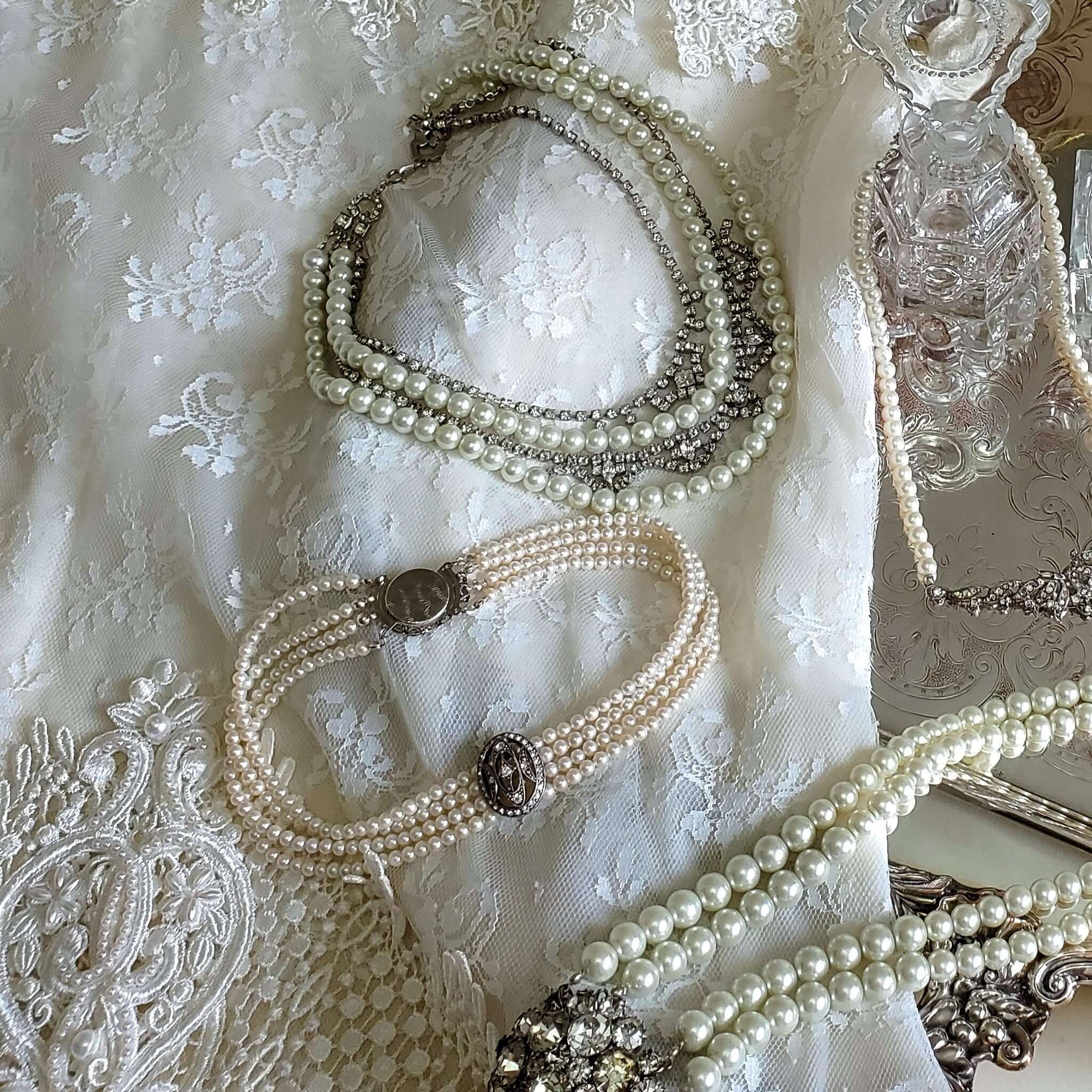 Collection of Pearl Necklaces 
