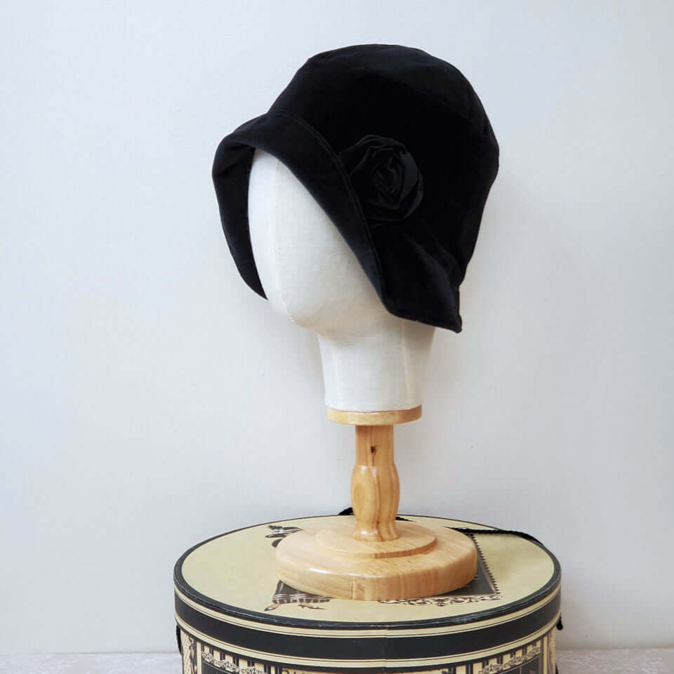 Black Flapper Style Hat