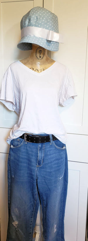 Summer Cloche with T-Shirt and Jeans