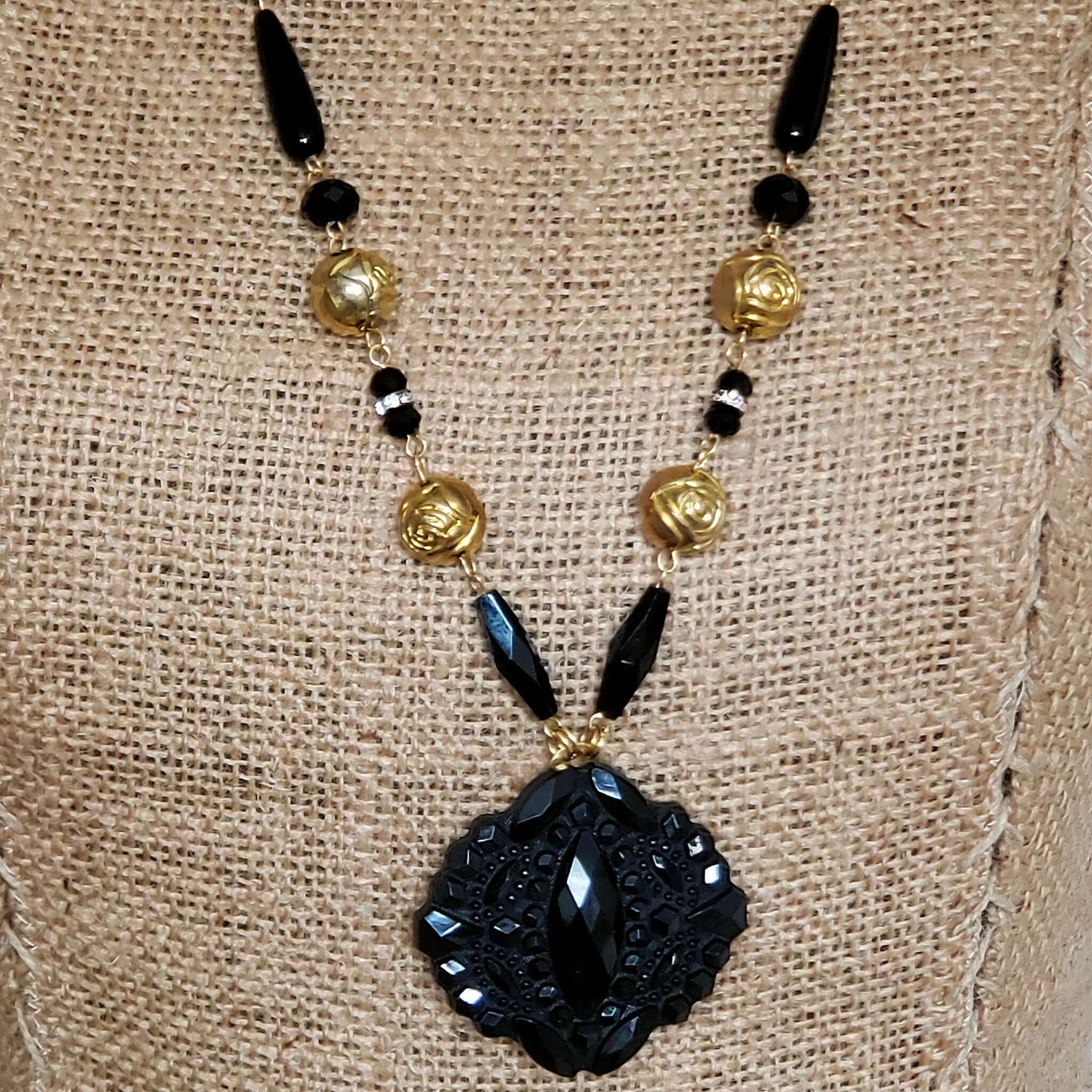 Vintage  Black Pendant Marquise Cut Design